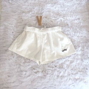 𝜗𝜚 SKIMS cotton fleece classic short in marble graphic
